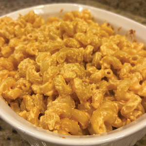macncheese in white dish