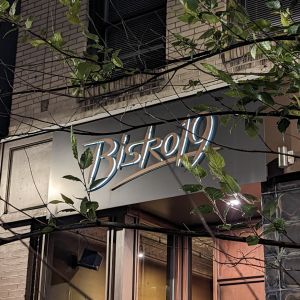 bistro 19 sign