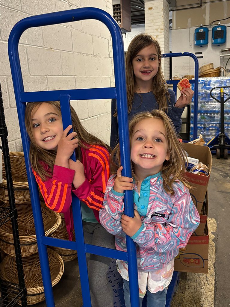 Madison (8) Paige (5) Grace (4). Pickup at Giant Eagle in Bethel Park.
