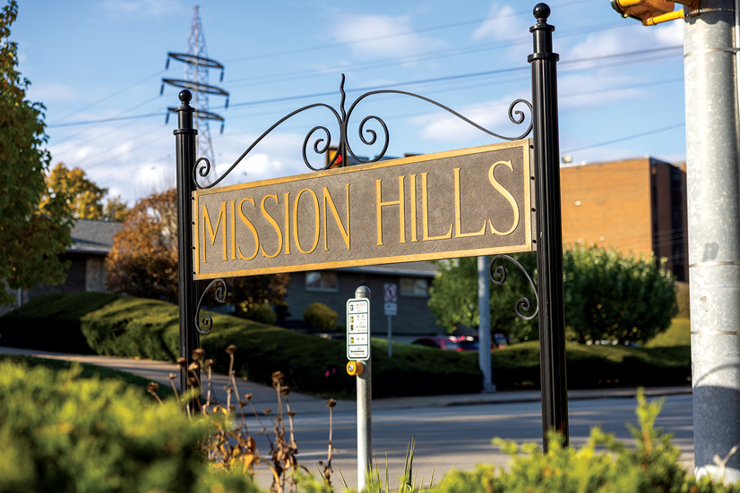 the entrance to mission hills neighborhood